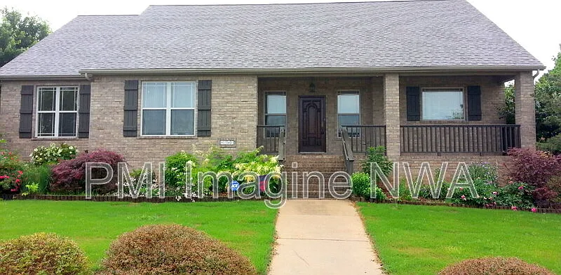 4747 W Mayflower Ct