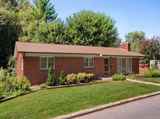 34 Rhoda St, Canton, NC 28716