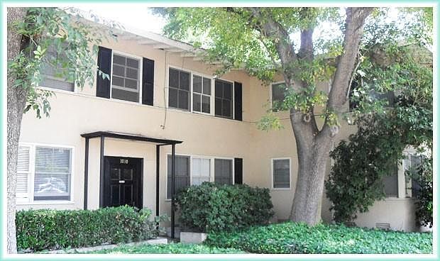 1st image of 1618 W Huntington Dr APT B