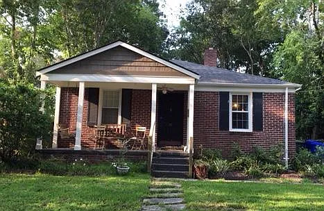 20 Craven Ave — Photo 1