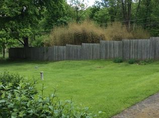 87 Trinity St, Newton, NJ 07860