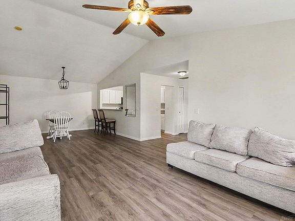 5th image of 52328 Heatherstone Ave