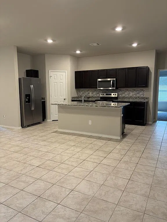 5106 Vivien St — Photo 3