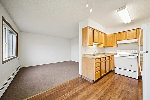 903 Cook Ave Photo 1