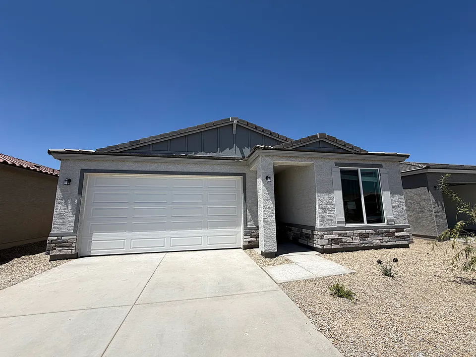 18006 W Calle Lejos