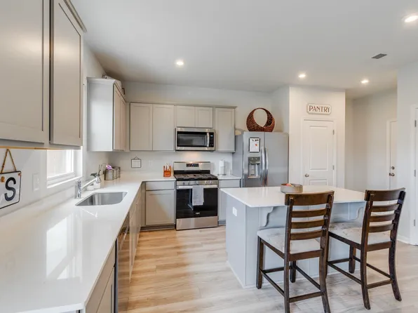 138 Grand Arbor Dr, Blythewood, SC 29016