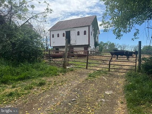 2nd image of 4949 Green Valley Rd