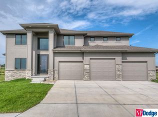 8002 S 183rd St, Omaha, NE 68136