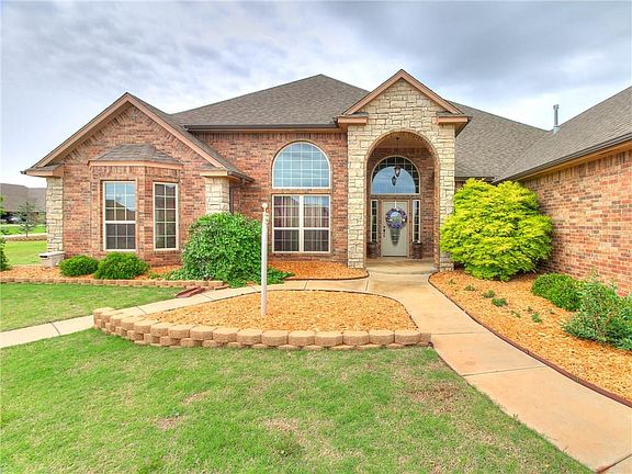 4th image of 15417 Colonia Bella Dr