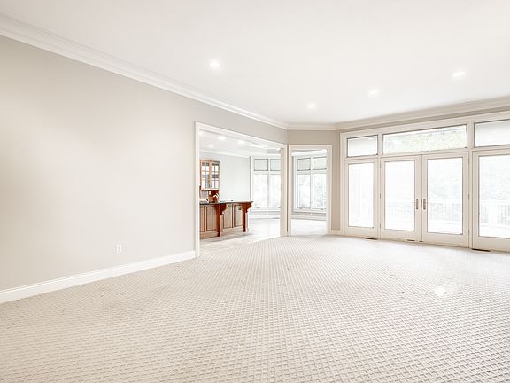 5th image of 1832 Broadleaf Ct