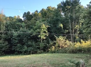 E Ellis Ln, Mount Carmel, TN 37645