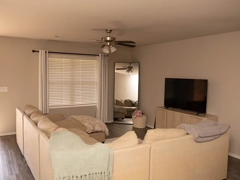 1324 S Morningside Dr — Photo 3