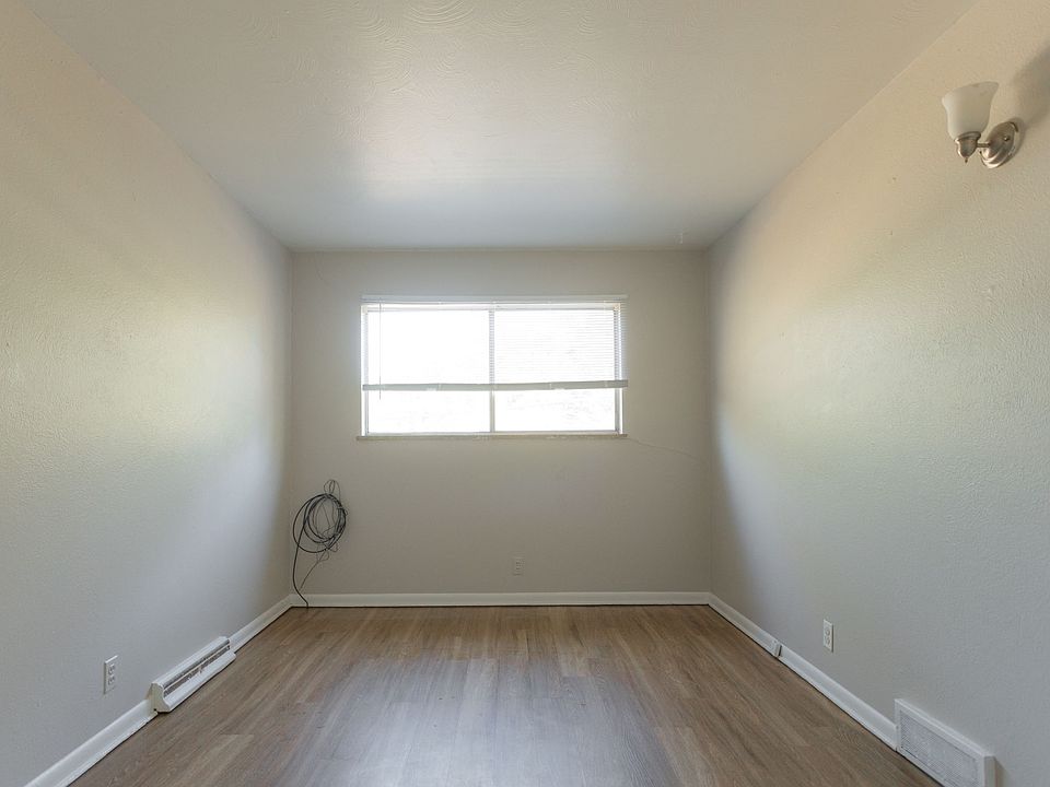 710 30th Street #B Bedroom