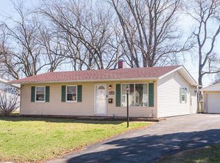 742 Cedardale Pl, Aurora, IL