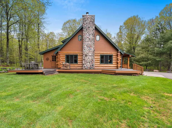 W14985 Kimball Ln, Silver Cliff, WI 54104