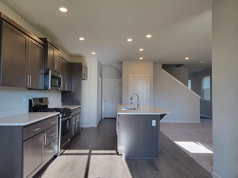 6219 Rebecca St SE — Photo 3