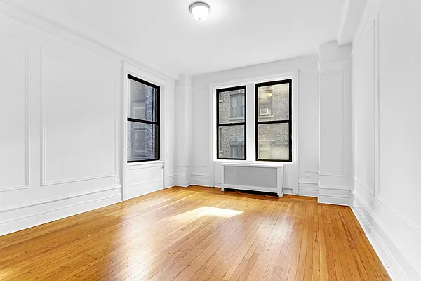 Rented by Cooper & Cooper Real Estate | media 8