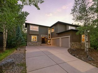 62 NE Posthill Dr SW, Calgary, AB T3H 0A8
