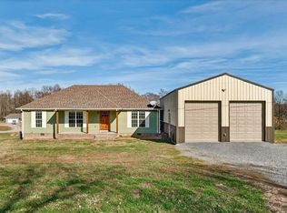 182 L Mitchell Rd, Flintville, TN 37335