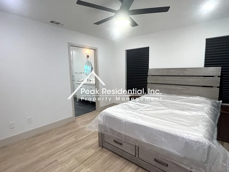 4867 V St — Photo 20