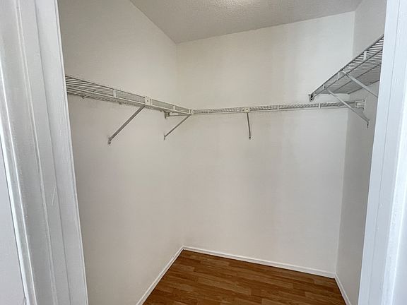 5th image of 204 4th St SE Unit C3