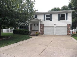 1613 Elizabeth Ellen Ct, Saint Peters, MO