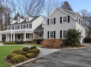 30 Taylor Rd, Huntington Bay, NY 11743