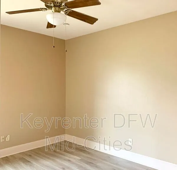1905 S Henderson St — Photo 18