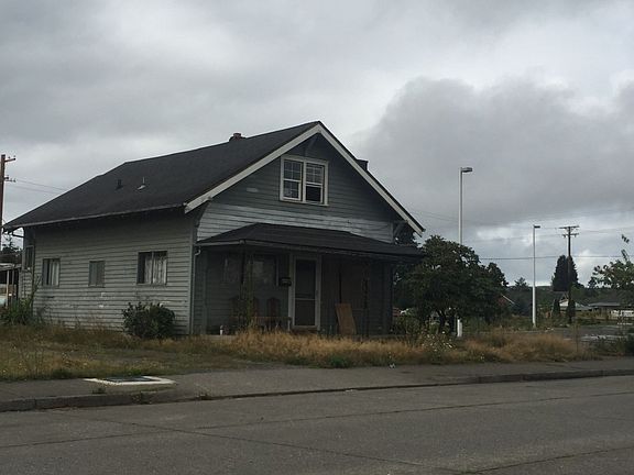 3rd image of 810 Centralia College Blvd