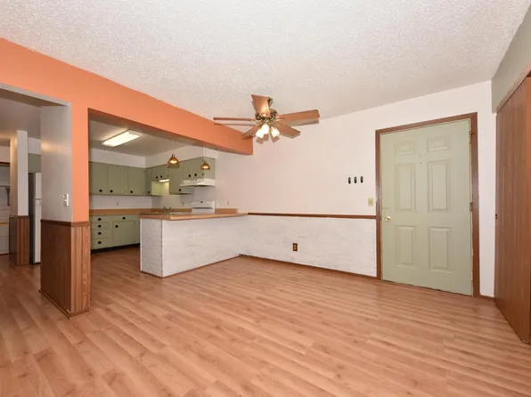 1608 Creek ROAD #103, West Bend, WI 53090