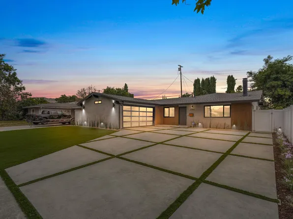 23807 Archwood St, West Hills, CA 91307