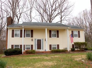 6755 Castleton Dr, Clemmons, NC 27012