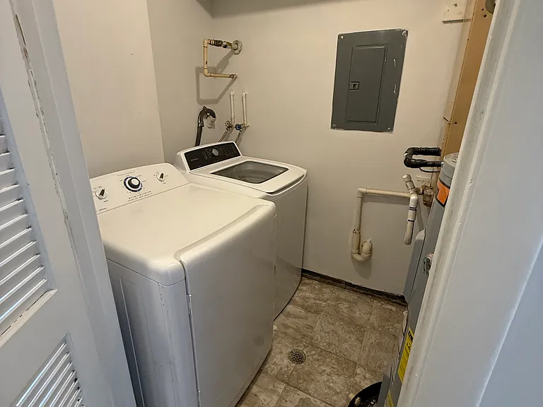 2102 Turtle Run Dr #9 — Photo 10