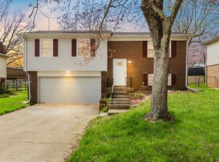 3693 Bold Bidder Dr, Lexington, KY 40517
