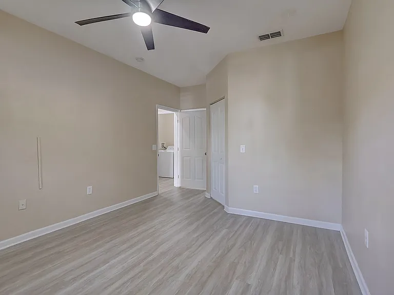12914 Penn Station Ct #101 — Photo 31