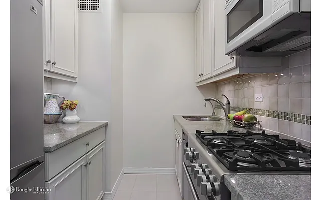 Sold by Douglas Elliman | media 6