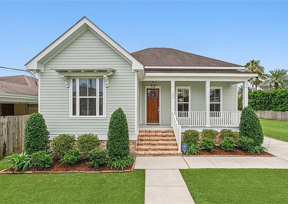 1st image of 200 Stafford Pl