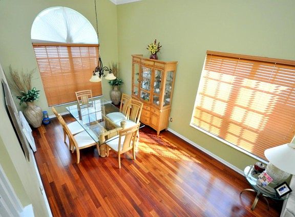 5th image of 7656 Thornlee Dr