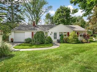 4 Beaconsfield Dr, Natick, MA 01760