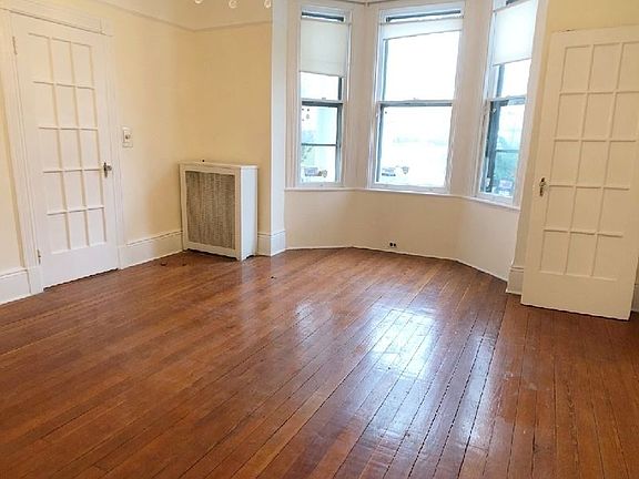 2nd image of 14-28 Astoria Park S #1-2