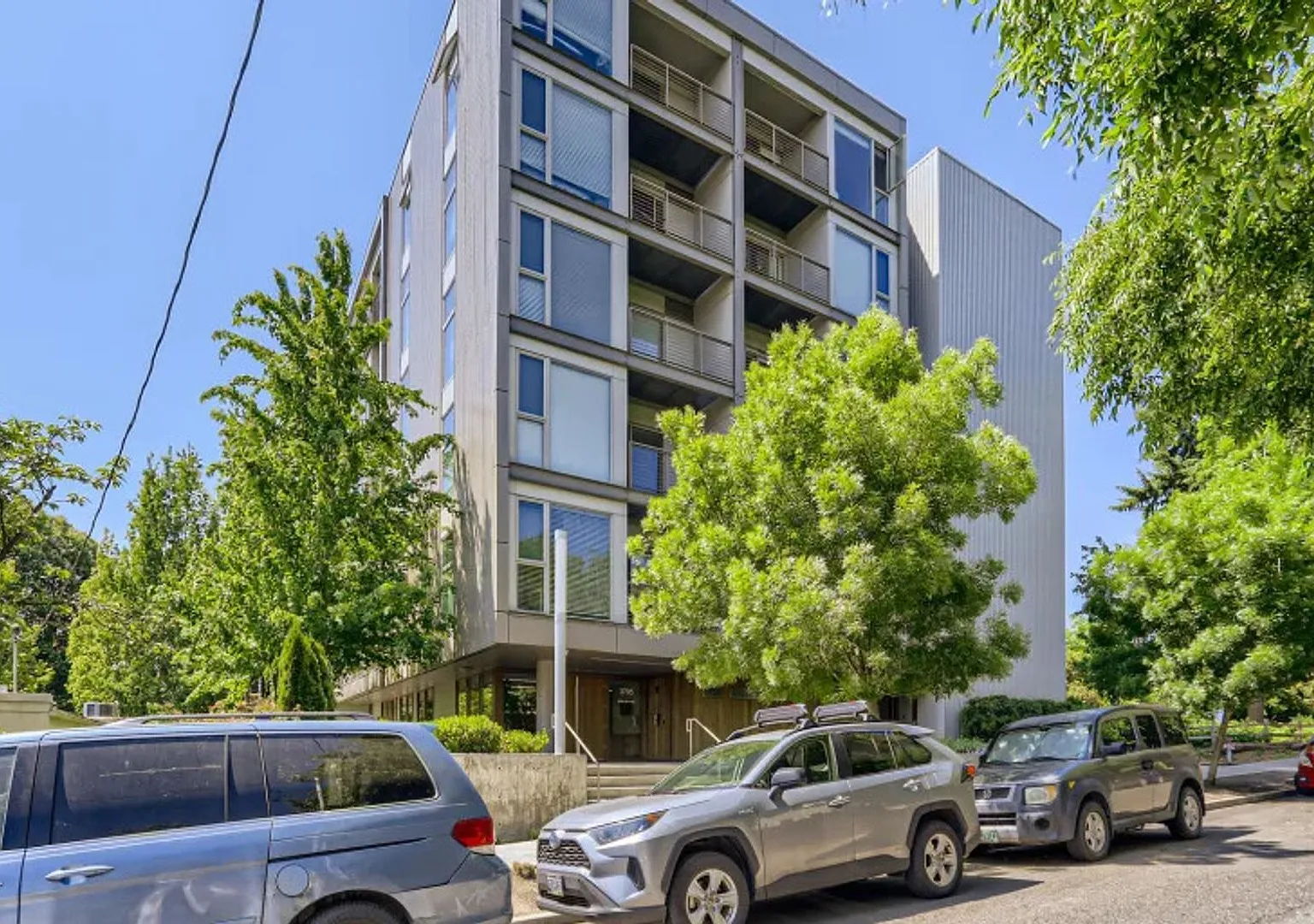 Overlook Park Apartments — Photo 2
