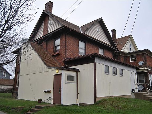 2nd image of 1062 W 26th St