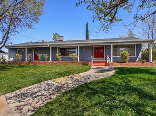 3340 Panorama Dr, Redding, CA 96003