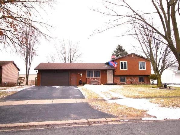 165 Kencrest Dr, Rochester, NY 14606