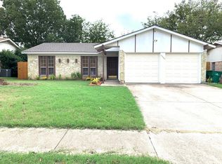 6640 Kitty Dr, Watauga, TX 76148