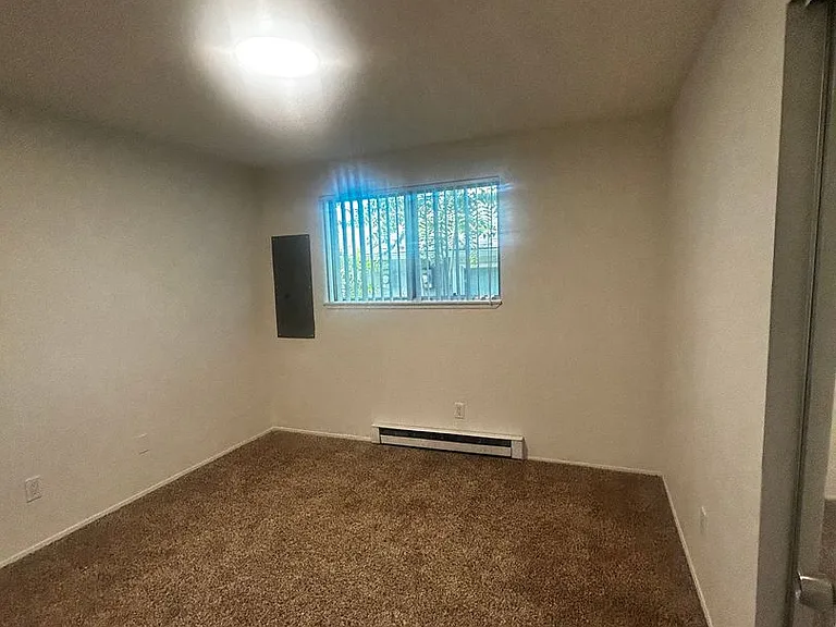 3116 Kauffman Ave — Photo 12