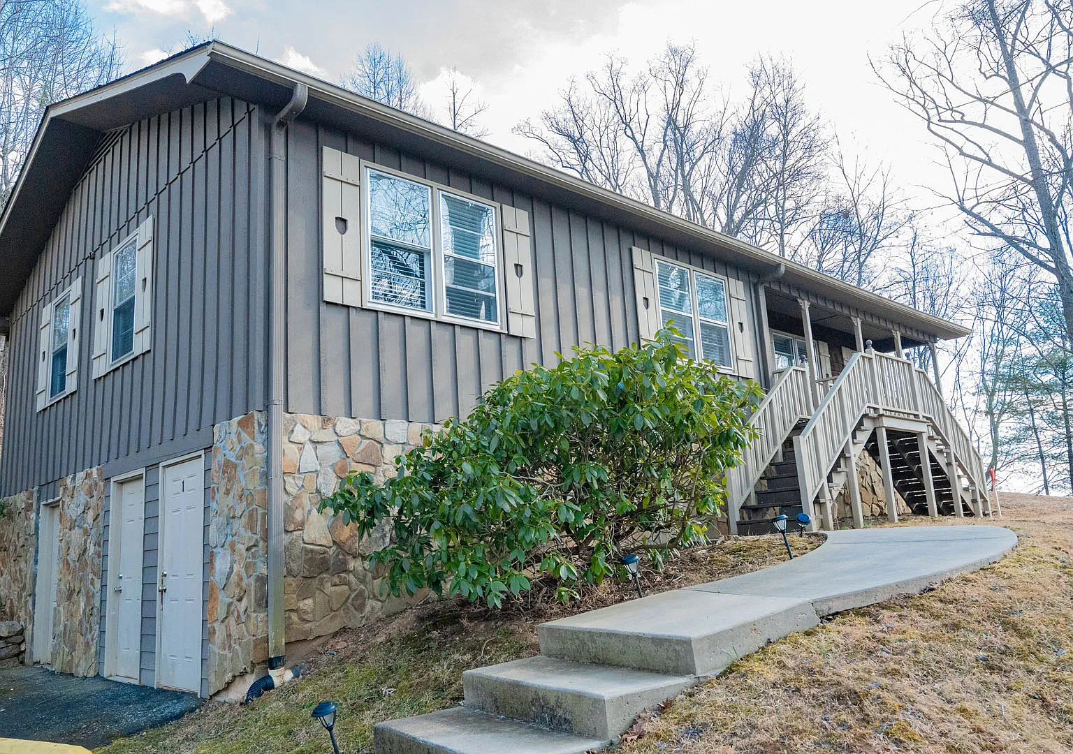 3 bed, 1336 sqft, $2,500 — Photo 2