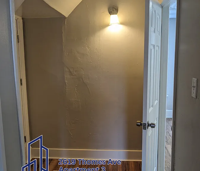 2619 Thomes Ave #3 — Photo 38