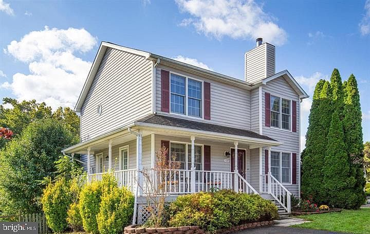 1st image of 109 Woodys Pl