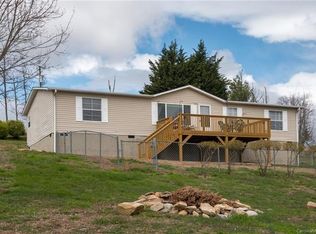 42 Dena Nix Ln, Hendersonville, NC 28792